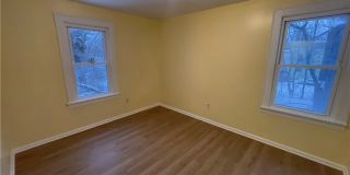 318 Kellog Street Gallery 15