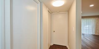 7074 N RIDGE Boulevard Gallery 9