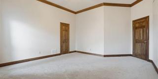 Beautiful 4 Bedroom Home with Pool – Available Now! Gallery 3