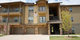 Anatole on MacArthur Gallery 28