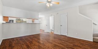 River Crossing ATX - Townhome - 2bd/2.5ba - W/D - Close to Downtown - $1395 Gallery 5