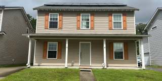 4 bedroom/2.5 bathroom in Savannah, GA 4 bedroom/2.5 bathroom in Savannah, GA Gallery 1