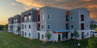 The Oaks at Ben White Apartments Gallery 5