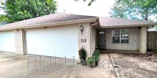 884 N Daisy Ln Gallery 1