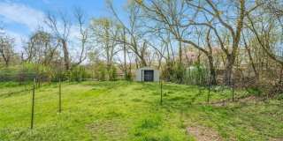 1602 W Elm Street Gallery 29