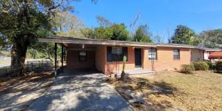 3418 W Yonge St. Pensacola, FL MOVE IN SPECIAL: HALF OFF first full month of rent!!! Gallery 1