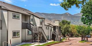 The Knolls at Sweetgrass Apartment Homes Gallery 9