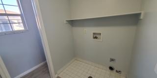 1528 W Duffy's Ln Gallery 11