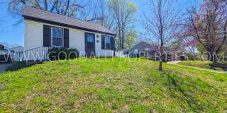 Cozy 2BR Home Near Downtown Des Moines & Gray’s Lake Gallery 1