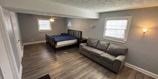 1250 Classic Drive Northeast Gallery 1