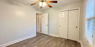 7827 BOLD LION Lane Gallery 25