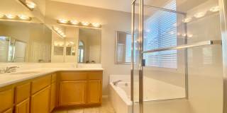 Stunning 4 bedroom home in Oceanside!! Gallery 8