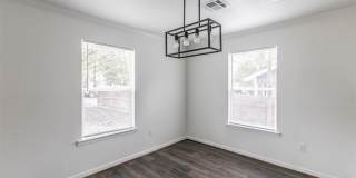 2208 Gurley Avenue Gallery 10