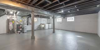 10933 S Avenue H Gallery 21