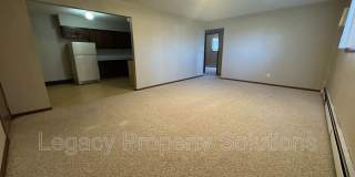 305 E Expressway Gallery 1
