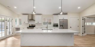 5713 E HILLERY Drive Gallery 1