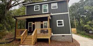 Five Bedroom Newer Construction Gallery 1
