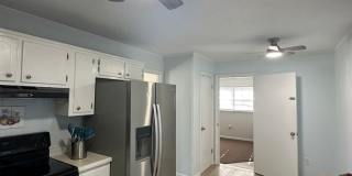 3 bedroom home near Wire Park Gallery 12