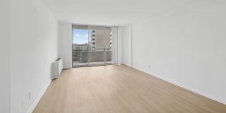 3003 Van Ness Gallery 5