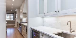 2135 N Lakewood Avenue Gallery 5