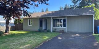 CAMAS Charming Remodeled 3 Bedroom Bungalow close to Crown Park! Gallery 1