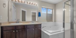 Beautiful 5 Bed / 3.5 Bath Home for Rent in Draper Gallery 17