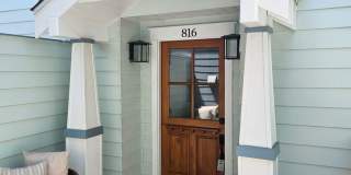 3 Bedroom Plus Home with Roof Top Deck Gallery 33