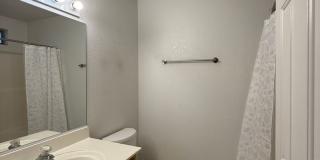 Unfurnished - Long term - Salt water Pool Gallery 11