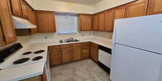 College Station - 3 bedroom / 2 bath 4 plex- downstair units. Gallery 8