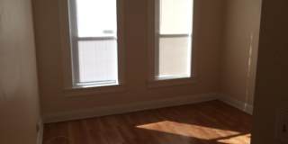 North Hyde Park Bungalow. Near UT & SOHO Gallery 7