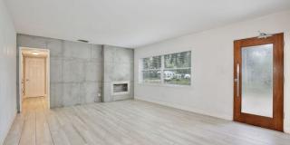 2401 Albert Lee Parkway Gallery 3