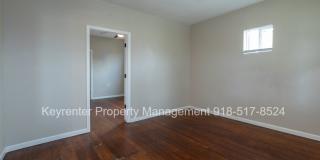 SECTION 8 WELCOME - NEWLY RESTORED - 2 BEDROOM - HARDWOOD FLOORS Gallery 5