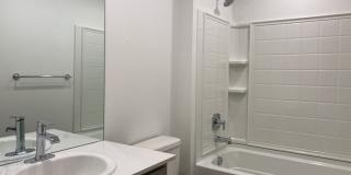 Exquisite 3 Bed 2.5 Bath Single Family Home Gallery 44