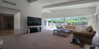 1303 N Rose Avenue Gallery 9