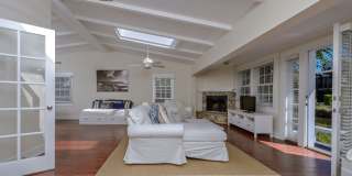 2323 Grand Canal Gallery 12