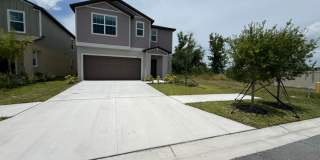 SPACE, PRIVACY & AN INCREDIBLE CUL-DE-SAC LOCATION! Gallery 1