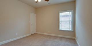 407 E Mossyleaf Drive Gallery 21