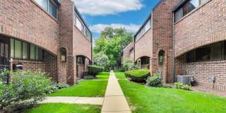 UIC Area 3-Bedroom Checks All the Boxes Gallery 14