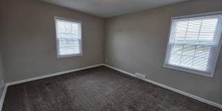 Spacious 2 Bed, 1.5 Bath Duplex Near Red Bridge Gallery 11