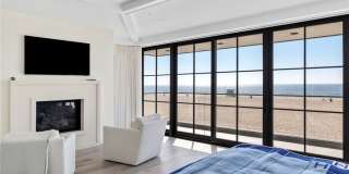 2428 The Strand Gallery 36