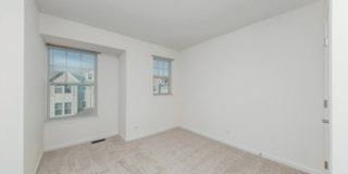 212 Commerce Street E Gallery 13