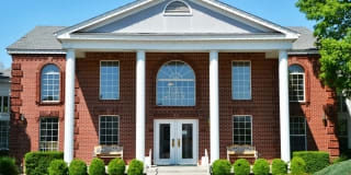 Carriage Crossing Gallery 1