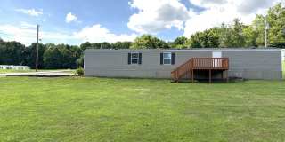 Louisville 37777 - 3 bedroom, 2 bath home - Contact Adam Sharp (865) 254-0980 Gallery 1