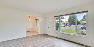 Rare 2 Bed 1 Bath Home with Huge Private Backyard Gallery 5