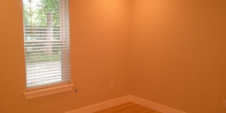 Fully Remodeled 2 Bed 1 Bath House Gallery 18