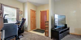 3 Bed House w/ Garage, Laundry, & Fenced Yard! Gallery 4