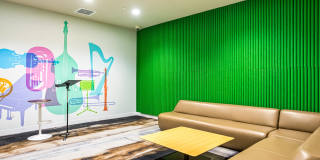 Elements Gallery 162