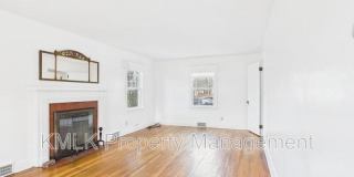 407 Washington St NE Gallery 8