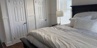 326 E Walnut Street Gallery 10