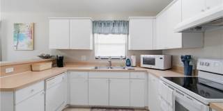 1712 SW Santa Barbara Place Gallery 5